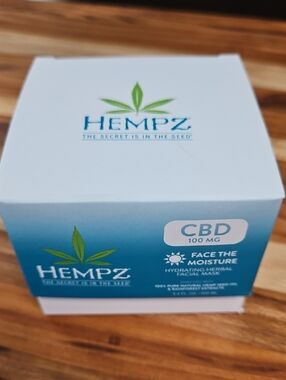 Face the Moisture Hydrating Herbal Facial Day Mask